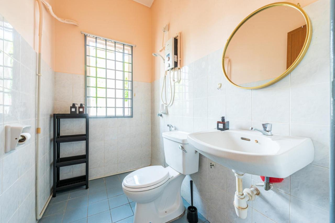 3Br Retreat Homestay Near To Goldcoast, Sepang By Verano Sungai Pelek ภายนอก รูปภาพ